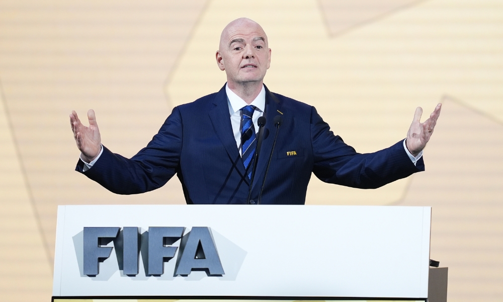 阿紮爾稱齊達內最偉大,米克爾和梅西次之.